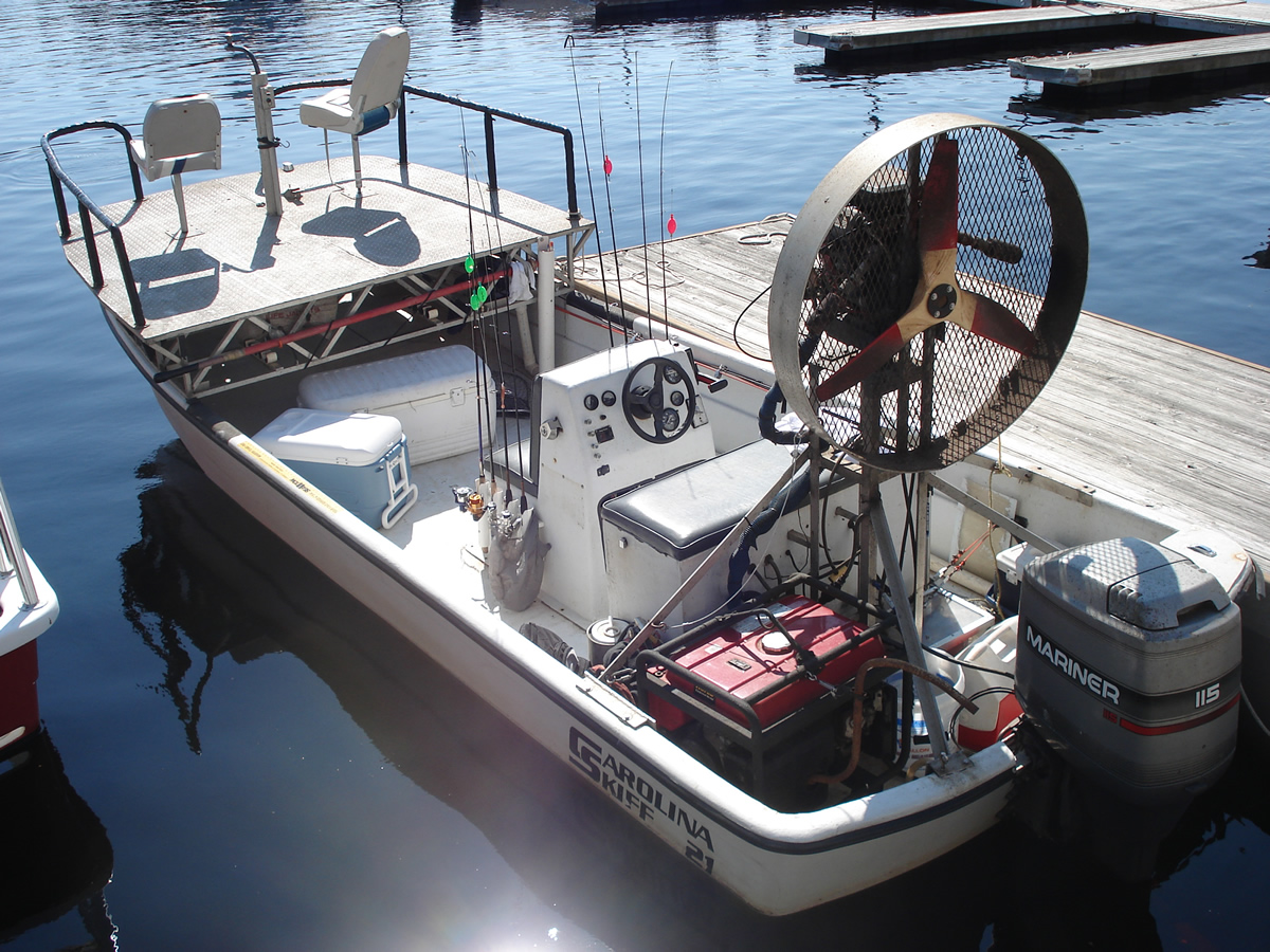 https://seahag.com/wp-content/uploads/2013/01/Ultimate-bowfishing-boat.jpg